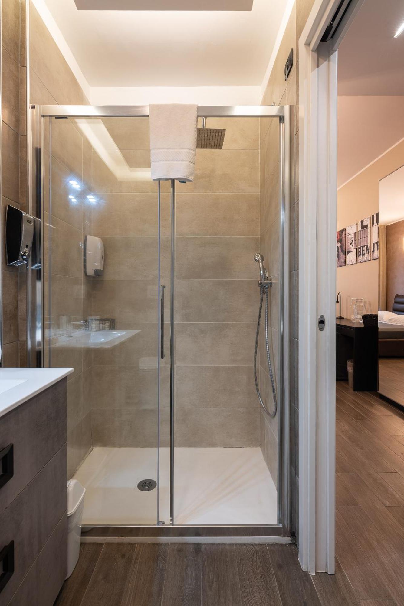 Double L Luxury * Milán